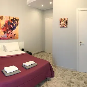 Cavour 124 -guest-room- Bari