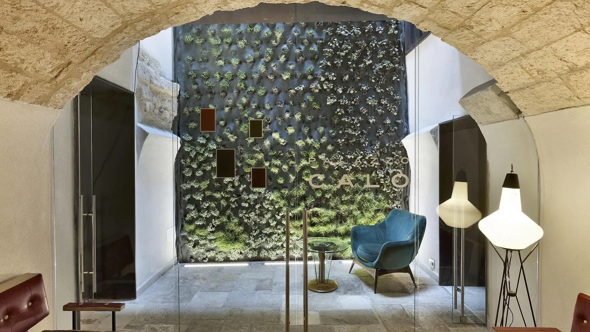 Palazzo Calo Aparthotel Bari